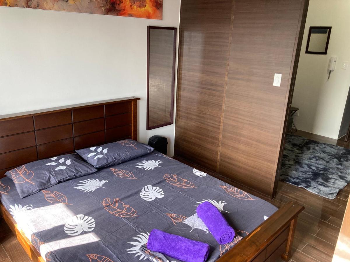 Makati Amazing View Penthouse Studio, Air Residence, Fast Internet Манила Экстерьер фото